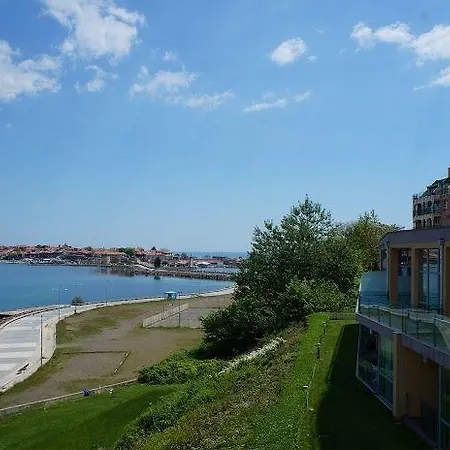 アパート Nessebar Apartment 11 ネセバル